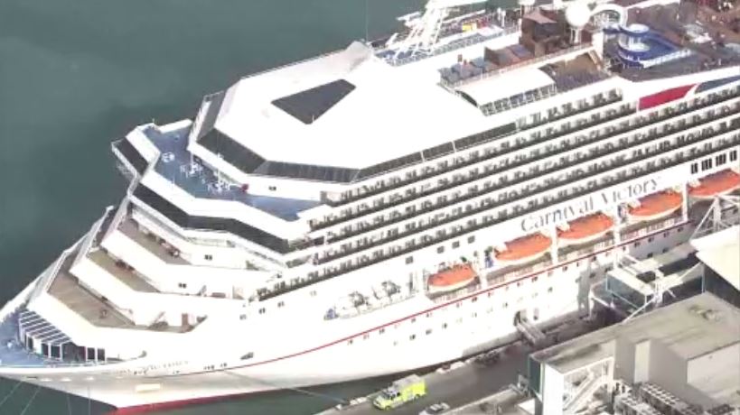 man overboard carnival horizon man overboard carnival horizon