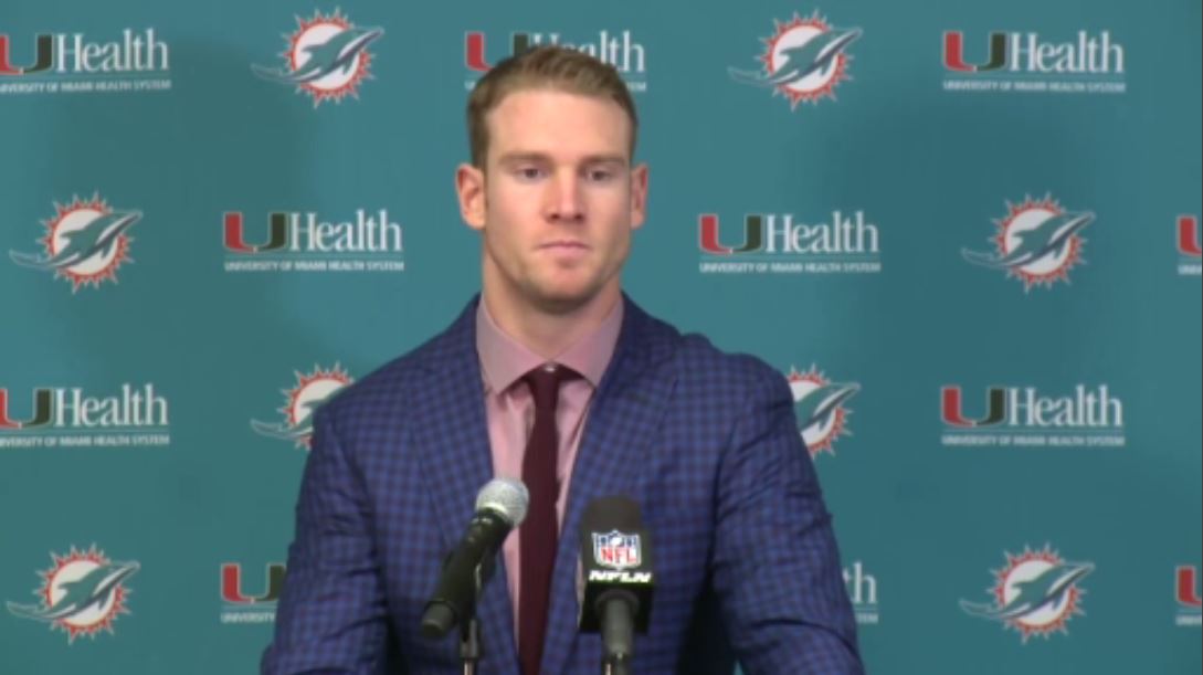 Titans Tannehill Making Most Of 2nd Time Around As Starter Wsvn 7news Miami News Weather Sports Fort Lauderdale
