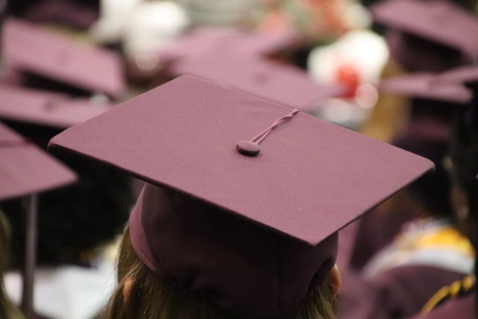 Florida sets new high school graduation record for recent graduates