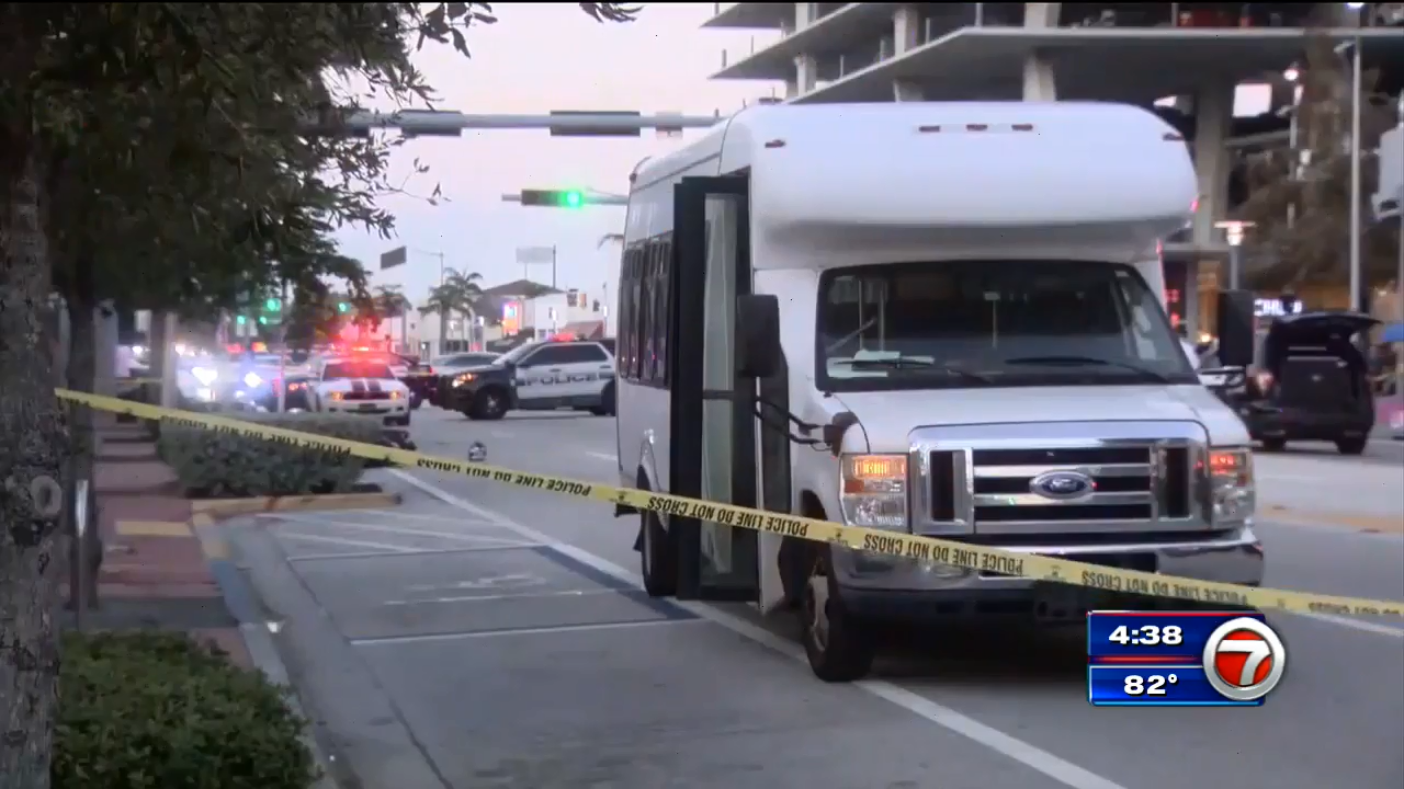 Scooter rider killed after crash in Miami Beach - WSVN 7News | Miami ...