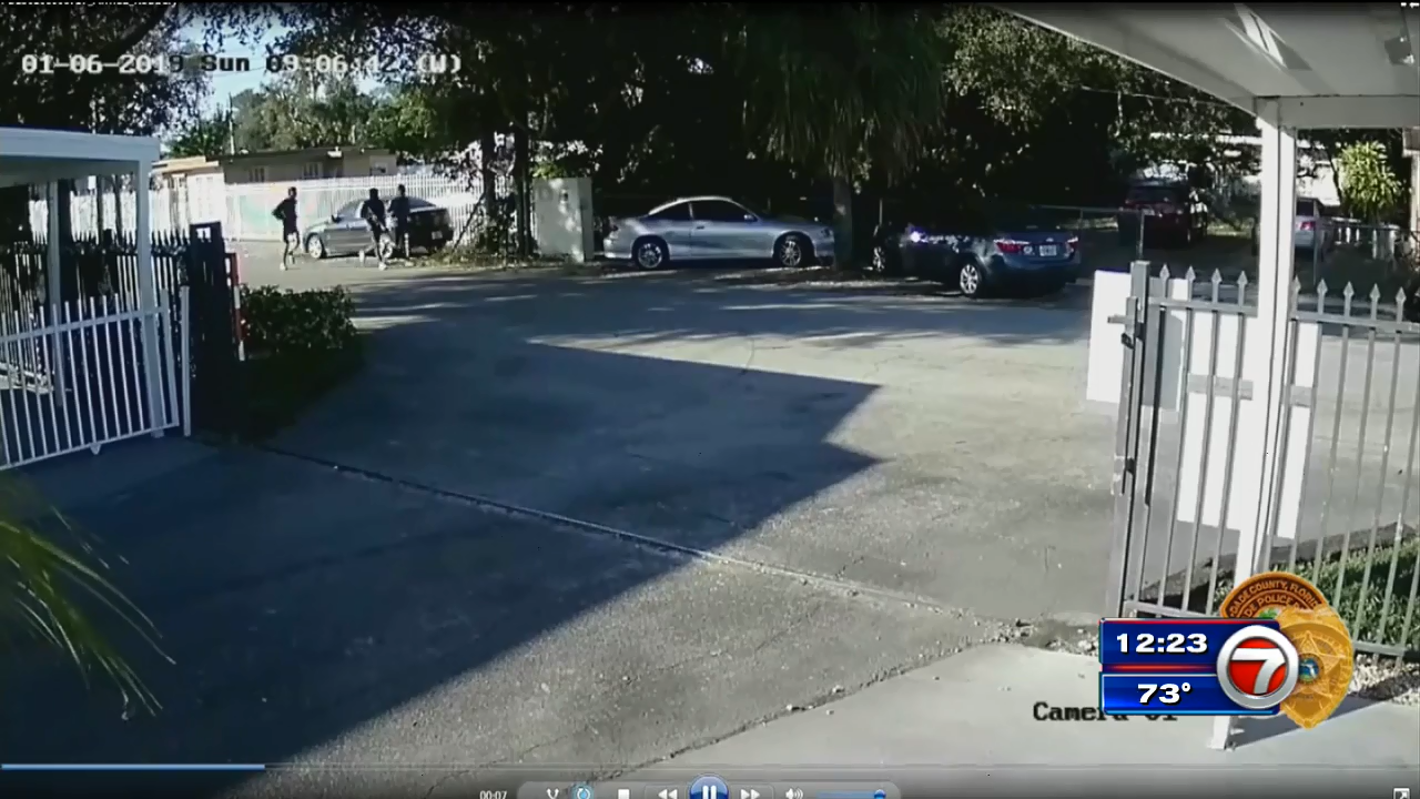 Police search for 3 armed robbers in NW Miami-Dade - WSVN 7News | Miami ...