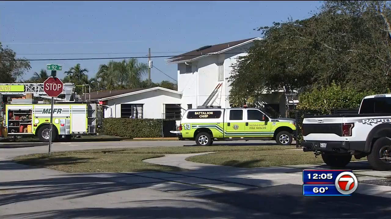 SW MiamiDade house fire leaves 1 dead, 1 injured WSVN 7News Miami
