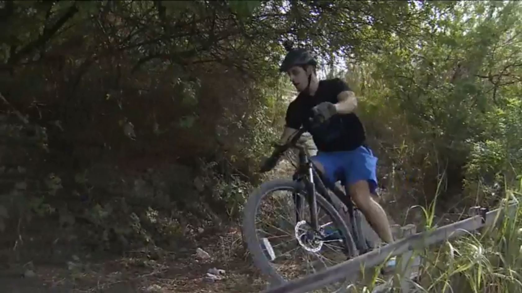 Chris Takes On Challenging Mountain Bike Trail In Virginia Key Wsvn 7news Miami News Weather Sports Fort Lauderdale