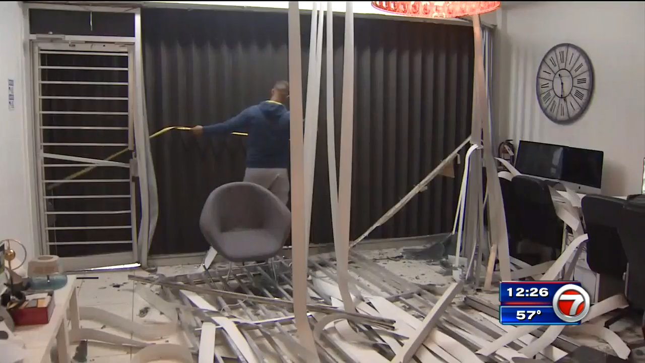 Business as usual at Miami jewelry store after driver smashes