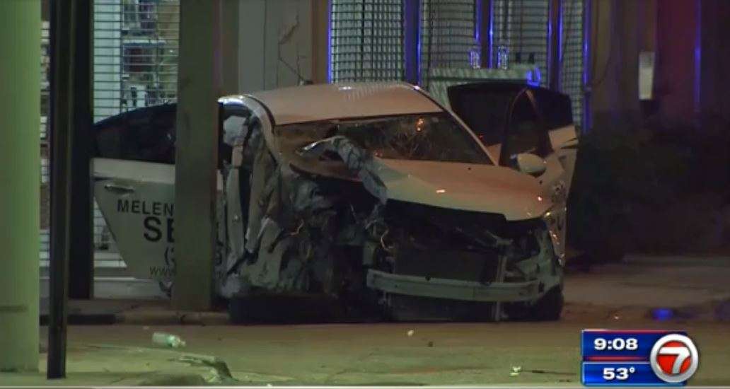 2 killed after car slams into building in Miami - WSVN 7News | Miami ...