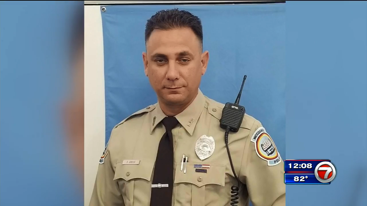 Police departments across South Florida honor officer killed in Davie