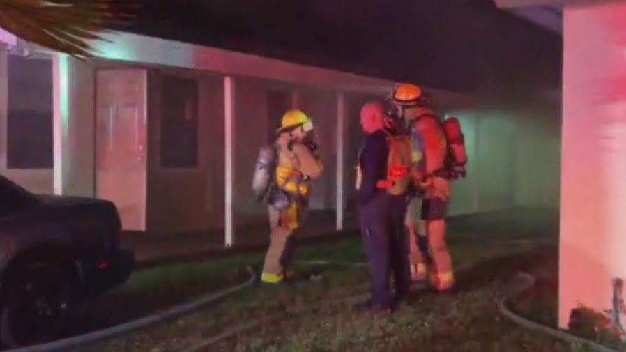 1 displaced after fire at Fort Lauderdale quadplex; no injuries - WSVN ...