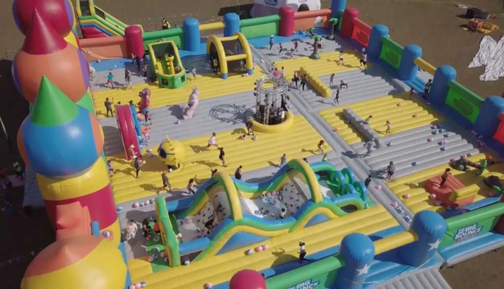 World S Largest Bounce House Makes Its Way To South Florida Wsvn 7news Miami News Weather Sports Fort Lauderdale