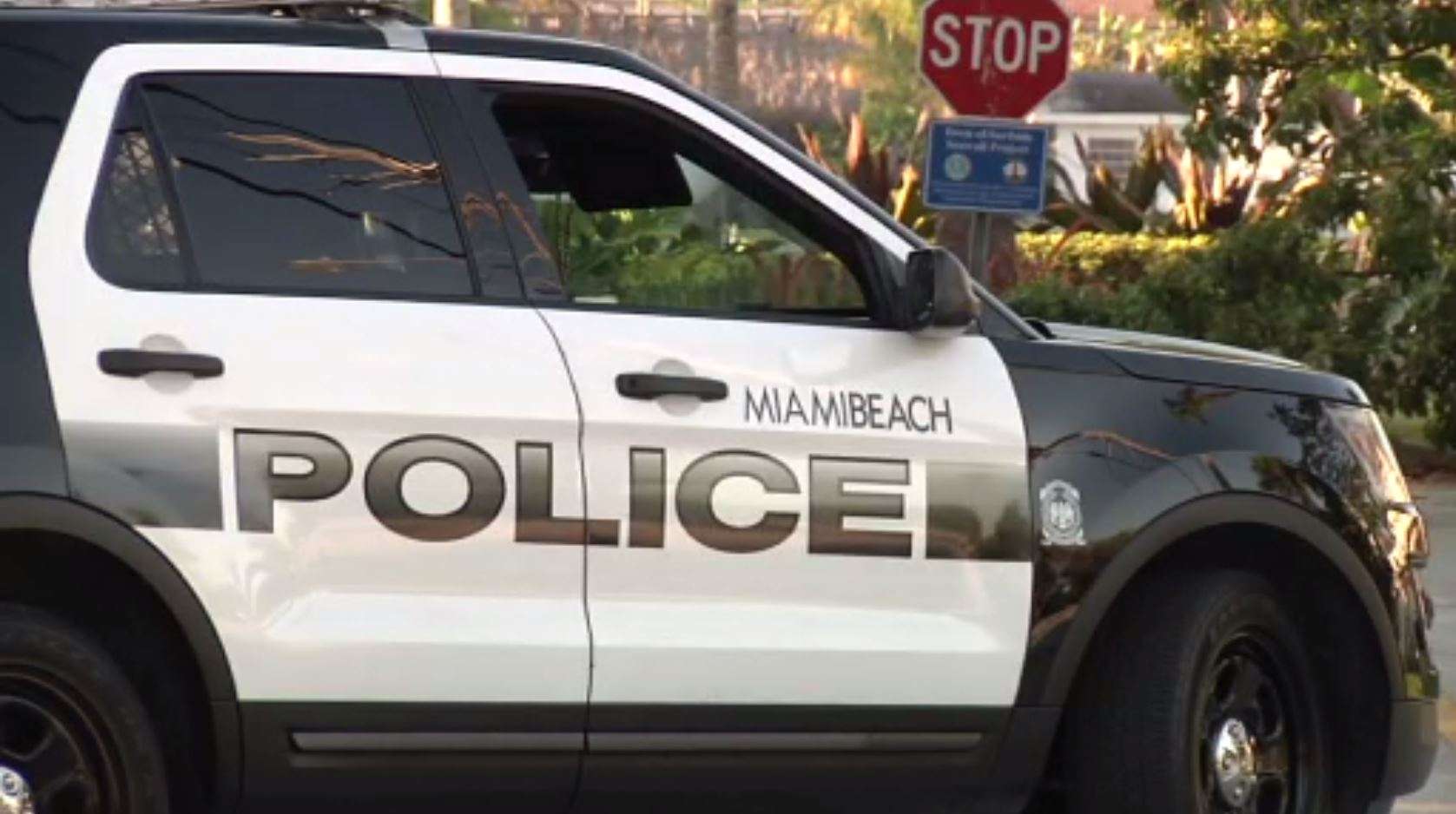 Man hospitalized after shooting in South Beach alleyway - WSVN 7News ...