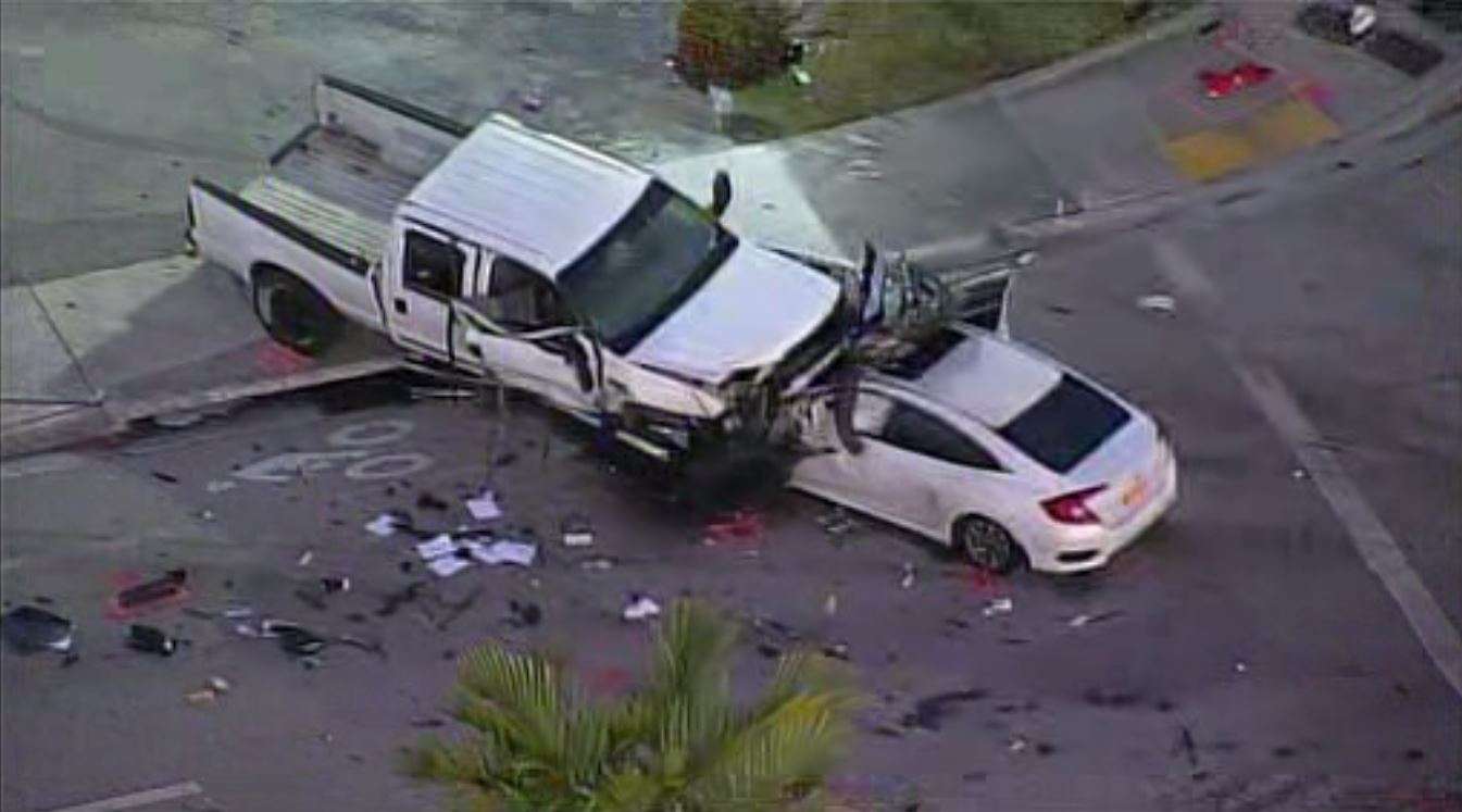 1 dead, 3 hurt after violent multi-vehicle crash in Sunrise - WSVN ...