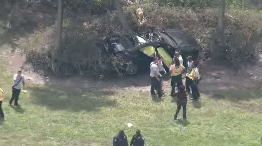 1 dead, 2 transported after car crash in Opalocka WSVN 7News Miami