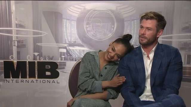 Hemsworth Thompson Talk Onscreen Chemistry Ahead Of New Mib Sequel S Release Wsvn 7news Miami News Weather Sports Fort Lauderdale