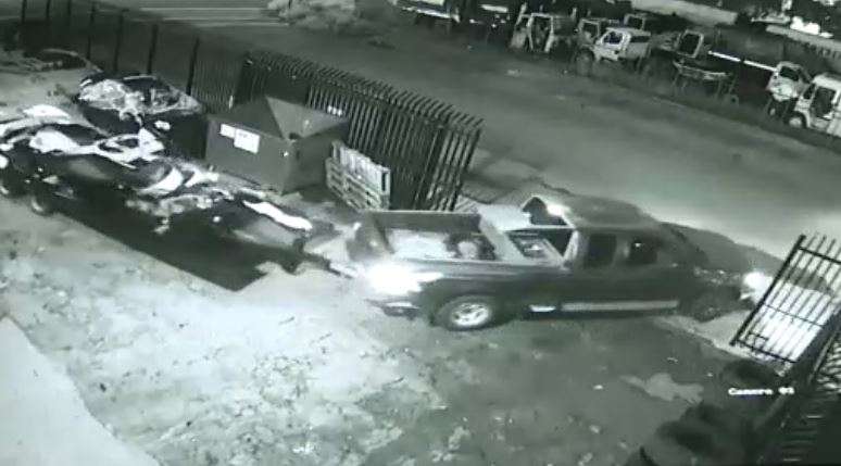 Thief caught on camera stealing flatbed trailer in Miami - WSVN 7News ...