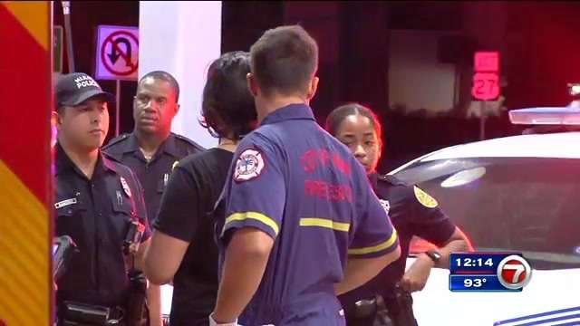 Man carjacked at gunpoint near Miami park - WSVN 7News | Miami News ...