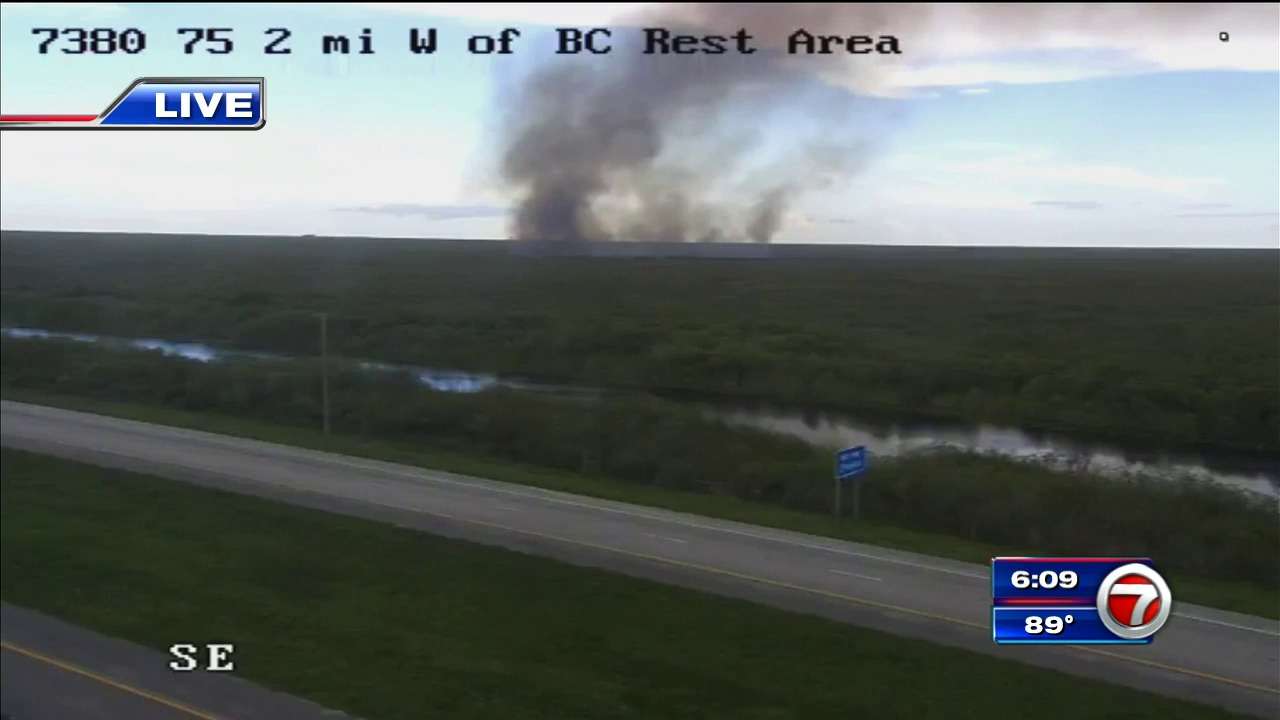Brush fire burns 30 acres near MM 37 along Alligator Alley in West ...
