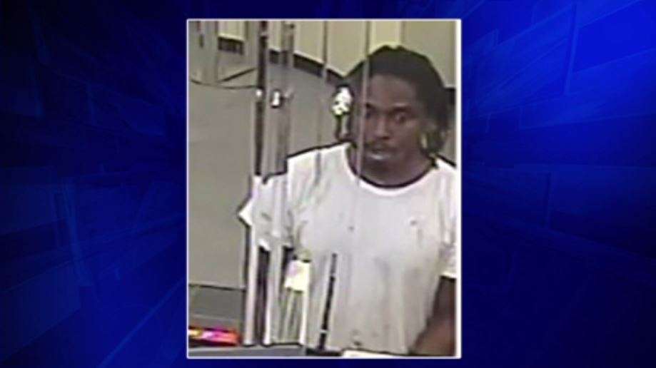FBI searching for robber who targeted Brickell Chase bank - WSVN 7News ...