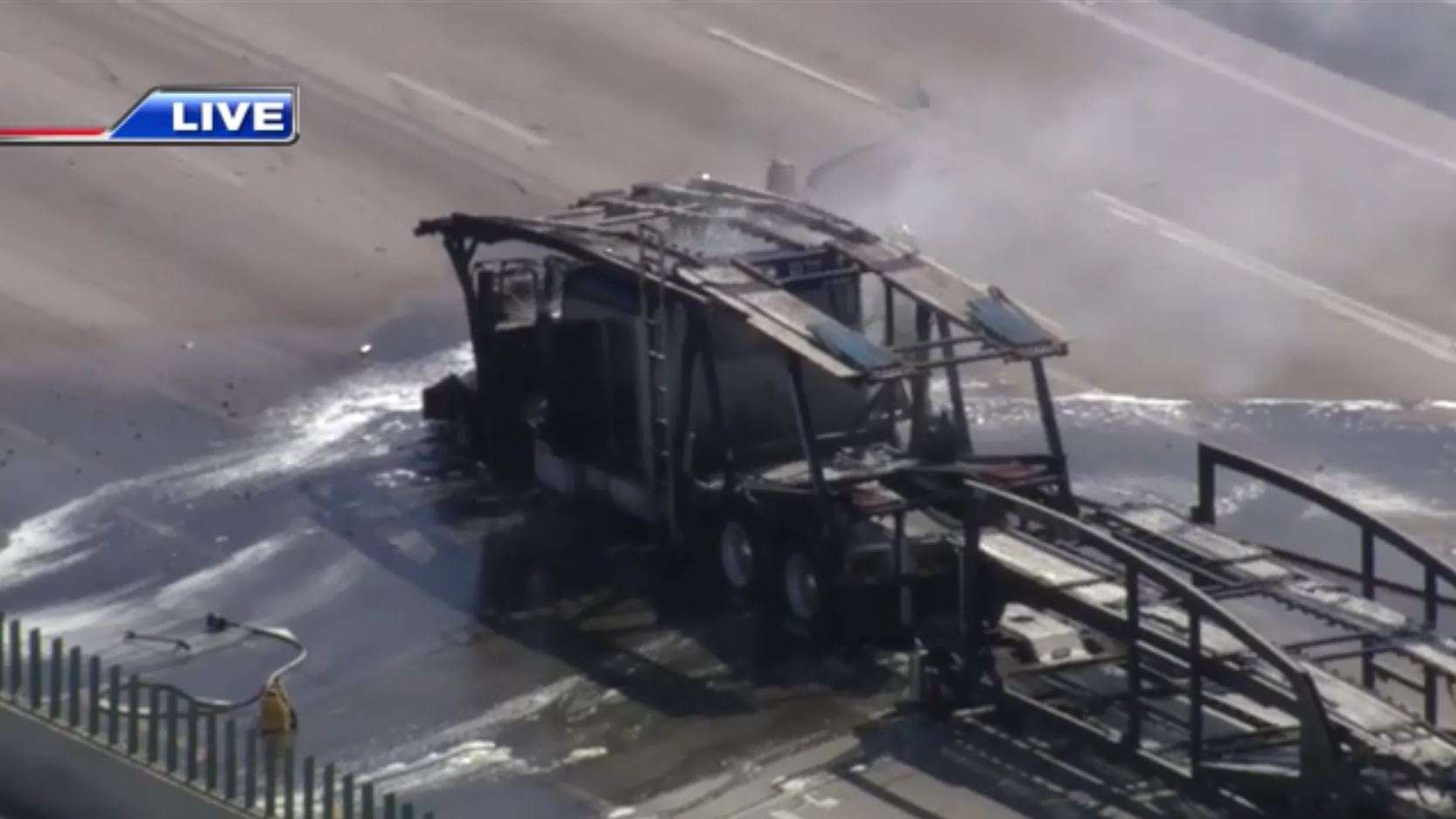 Truck fire temporarily delays traffic on I-95 near Oakland Park Blvd ...