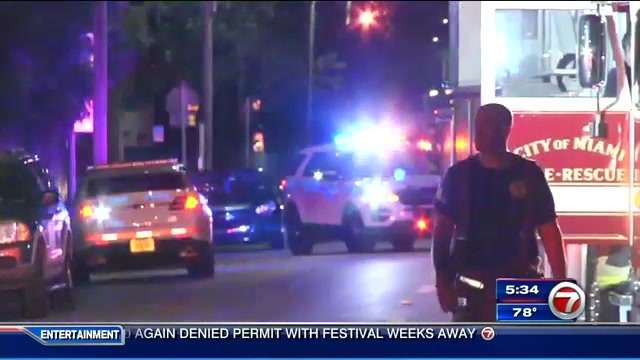 Families displaced after fire rips through Miami apartment building ...