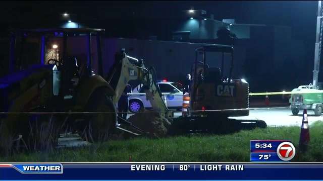 Construction worker rescued after trench collapses in Miami - WSVN ...