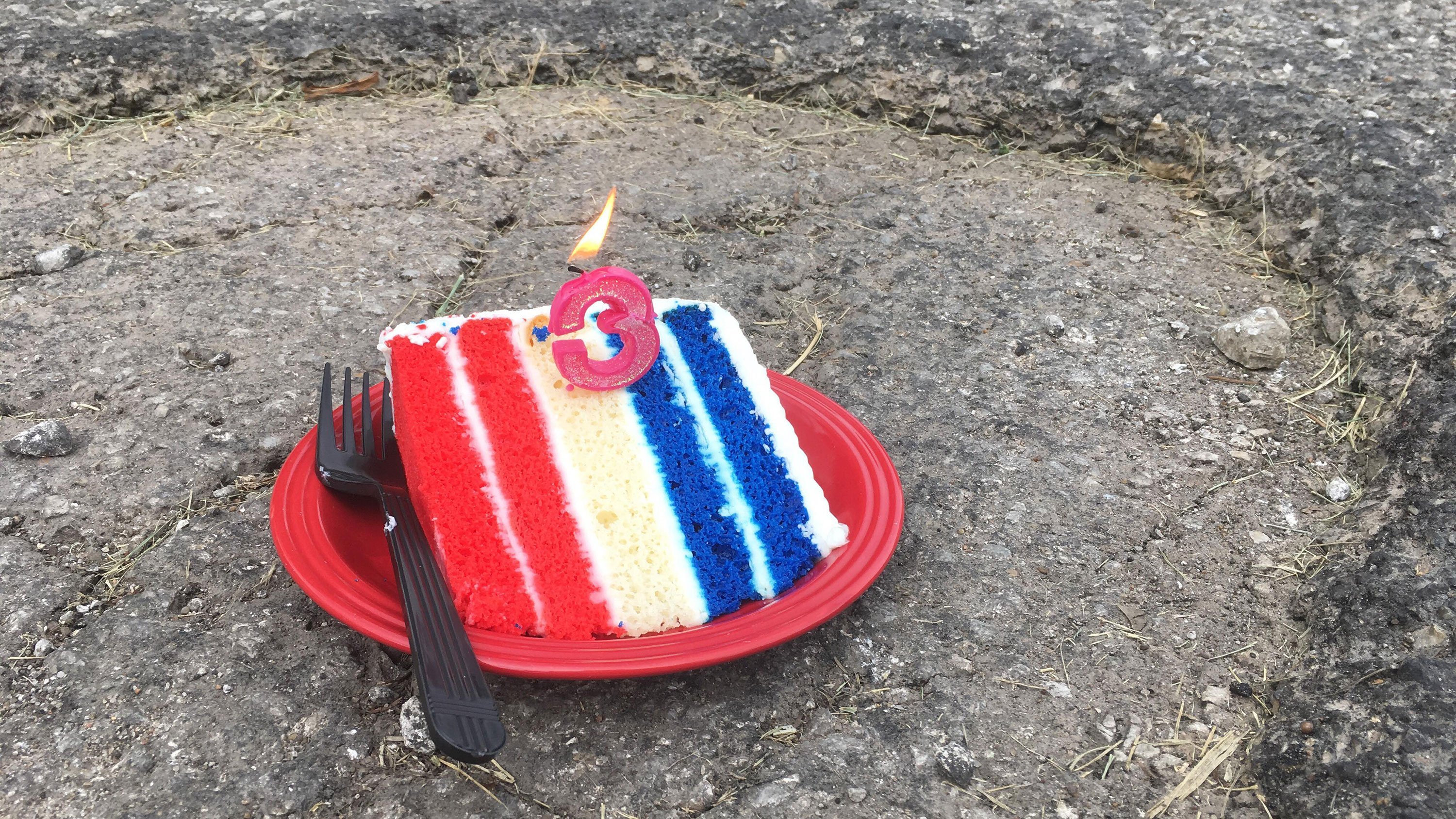 Missouri Man Throws Birthday Party For 3 month old Pothole To Get City Missouri Man Throws Birthday Party For 3 month old Pothole To Get City