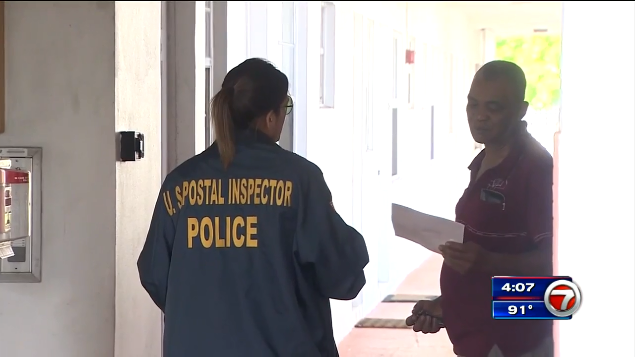 Postal inspectors pass out flyers to find crook who robbed mail carrier ...