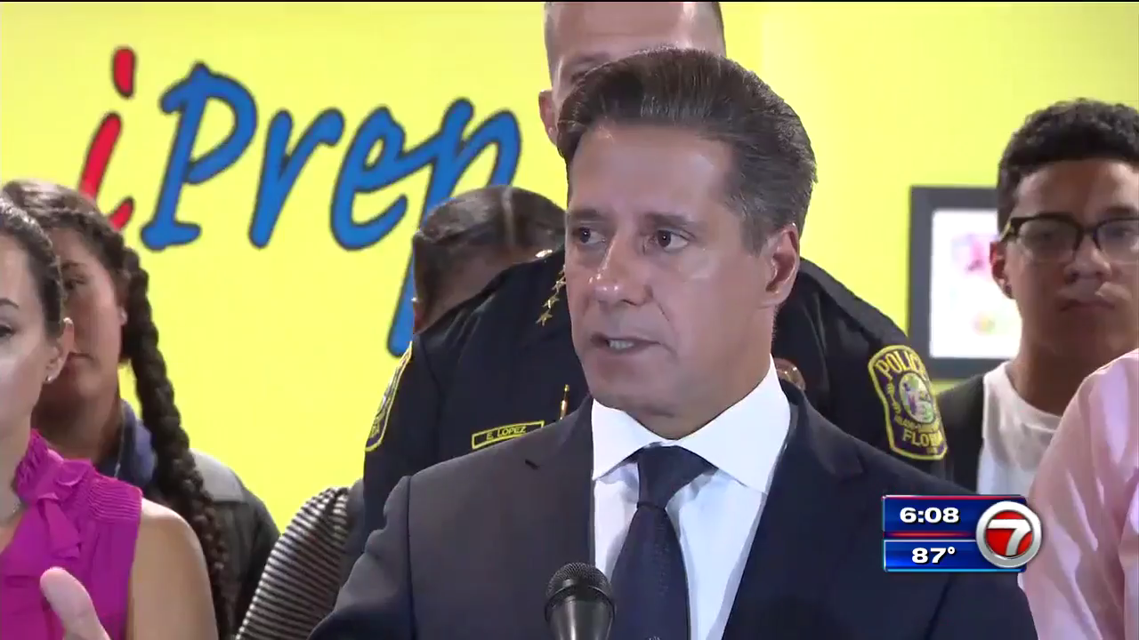 Carvalho calls first day of school in MiamiDade best he has seen since