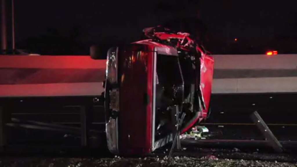 2 hurt after rollover crash on SR 836 in NW Miami-Dade - WSVN 7News ...