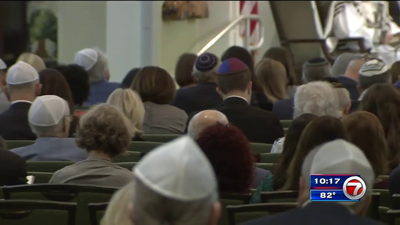 South Florida Jewish community celebrates Rosh Hashanah, the Jewish New