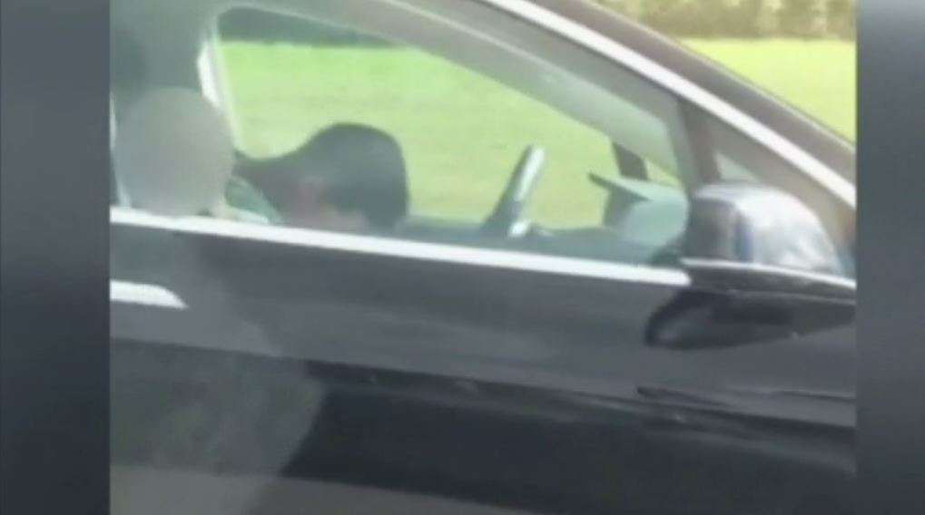 Video appears to show Tesla driver asleep in moving car - WSVN 7News
