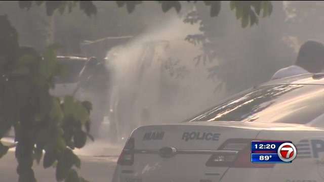 Firefighters put out car fire in Coconut Grove - WSVN 7News | Miami ...