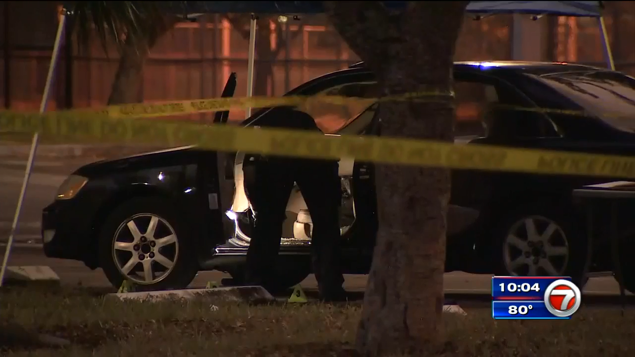 Police 2 hospitalized after shooting near Hollywood middle school