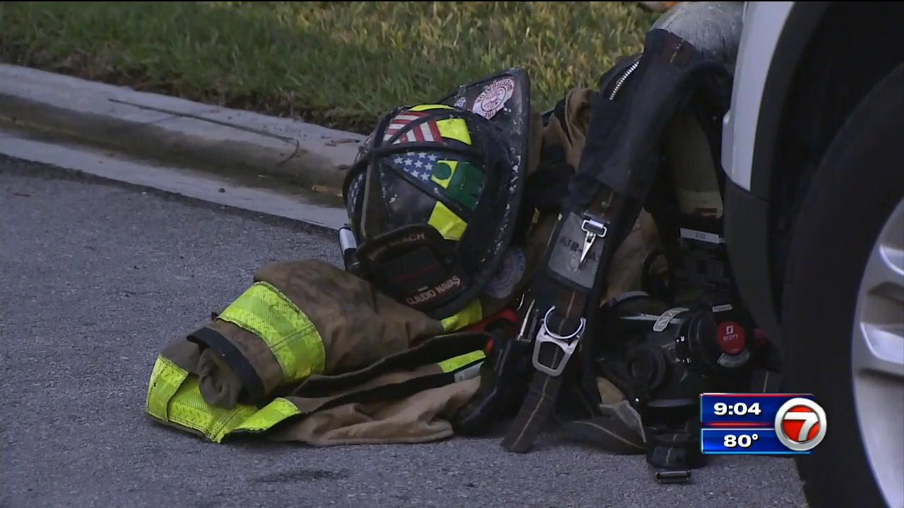 Firefighters put out fire in Miami Beach garage - WSVN 7News | Miami ...