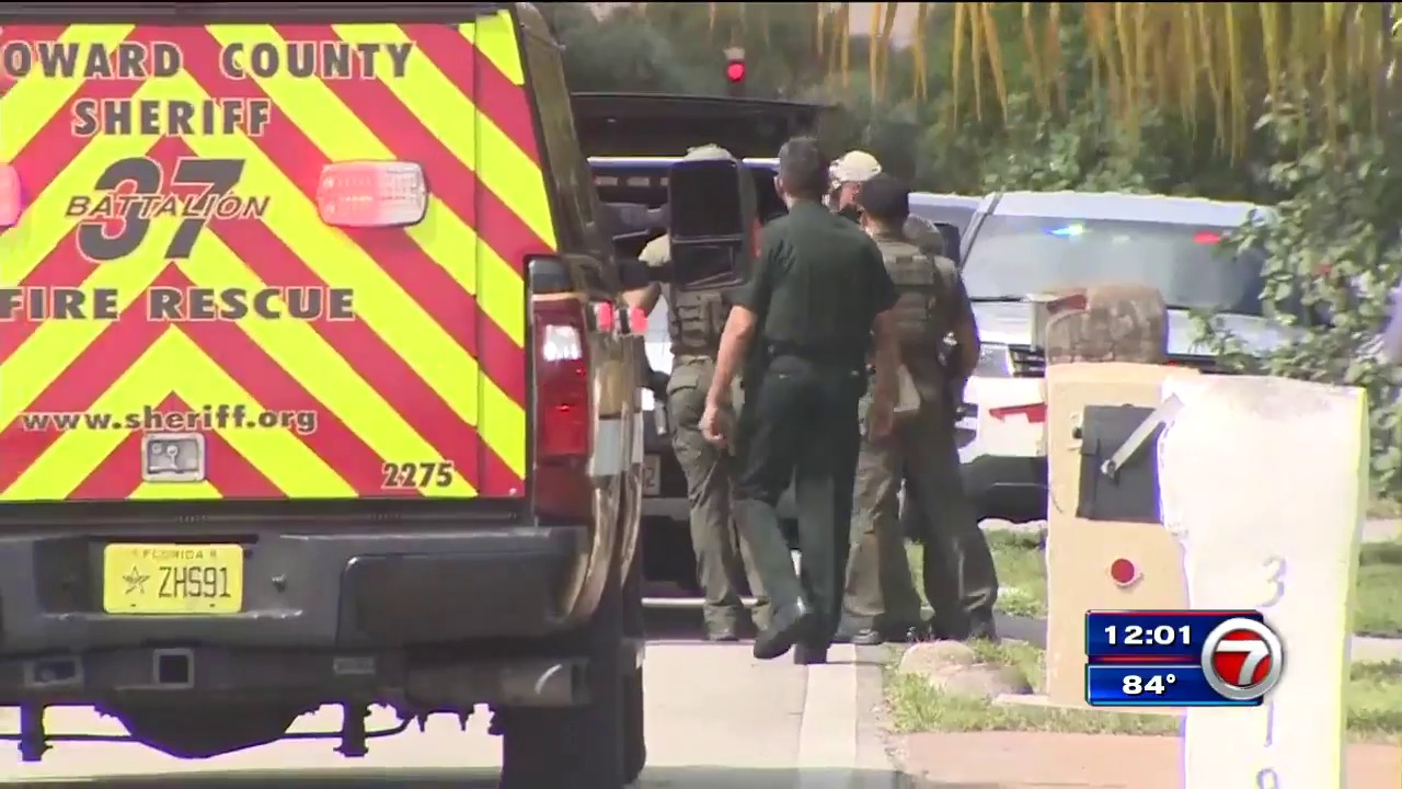 Man taken into custody after barricading himself inside Lauderdale ...