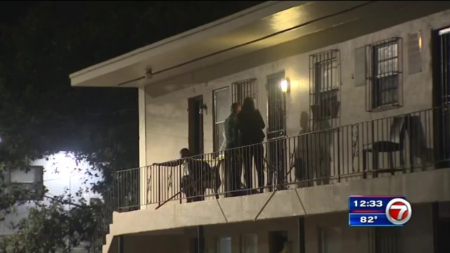 Toddler falls from 2nd story balcony in Overtown – WSVN 7News | Miami