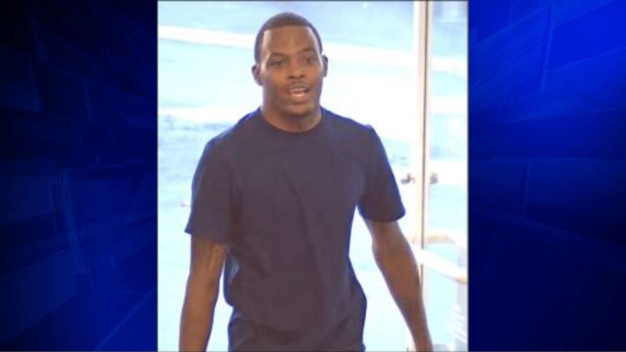Man steals iPhone from Pembroke Pines Sprint store - WSVN 7News | Miami ...