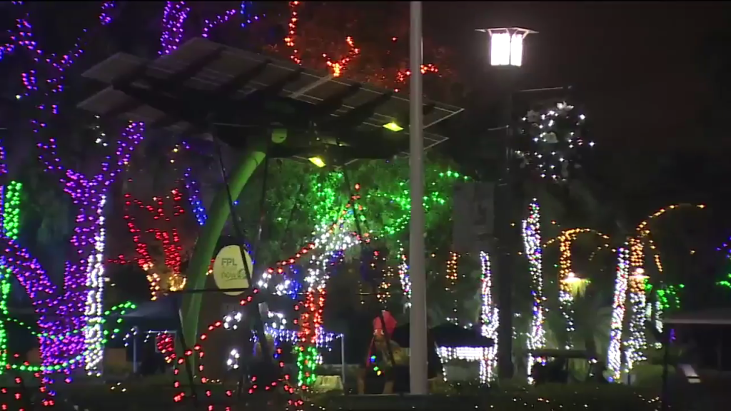 Zoo Lights Miami is shining bright for the holidays WSVN 7News
