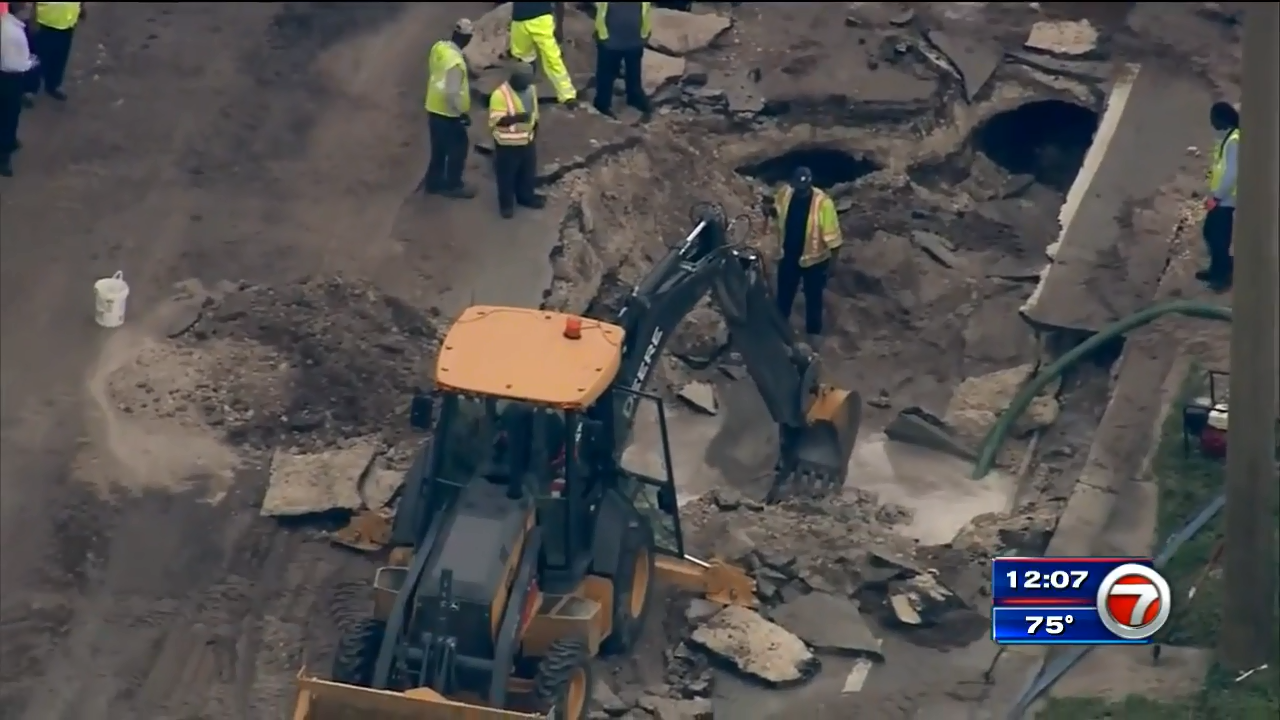 Water main break repair efforts ongoing in Deerfield Beach - WSVN 7News ...