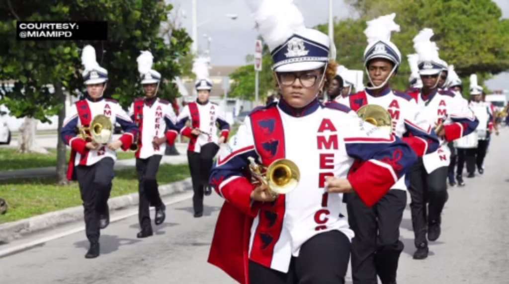 Christmas Parade Miami 2022 Miami holds 12th Christmas on 15th Ave Parade WSVN 7News Miami News Christmas Parade Miami 2022 Miami holds 12th Christmas on 15th Ave Parade WSVN 7News Miami News