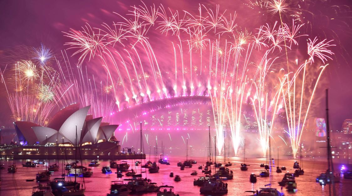 Sydney Fireworks 2025 Live Coverage Lela Loretta