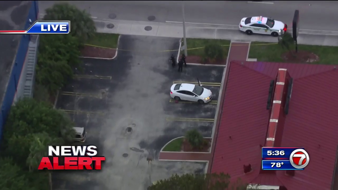 Man Hospitalized After Domestic Related Shooting In Miami Springs Subject In Custody Wsvn 7news Miami News Weather Sports Fort Lauderdale