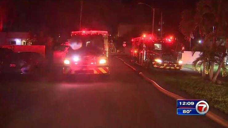 2 residents escape house fire in SW Miami-Dade - WSVN 7News | Miami ...