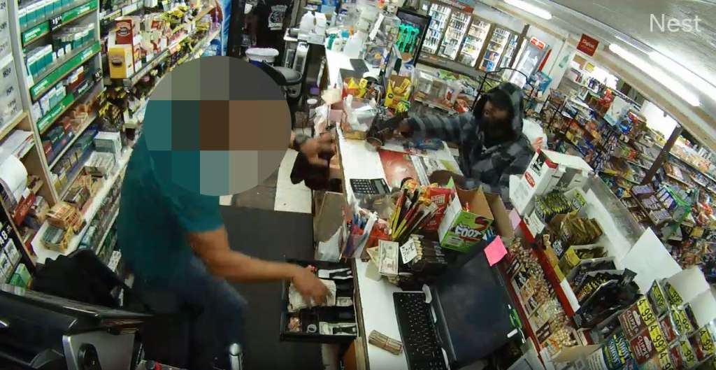 Man Caught On Camera Robbing Fort Lauderdale Convenience Store Clerk At Gunpoint Wsvn 7news Miami News Weather Sports Fort Lauderdale