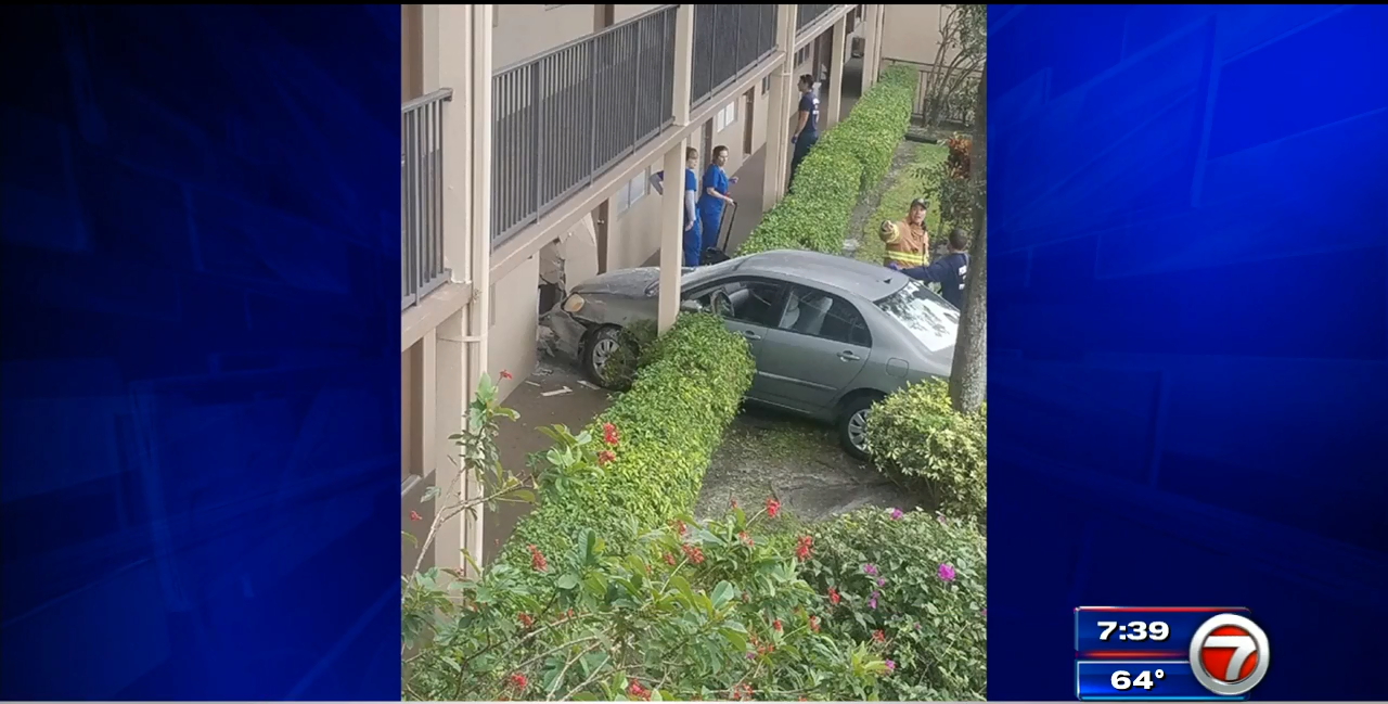Police: Century Village building in Pembroke Pines struck by car OK to ...