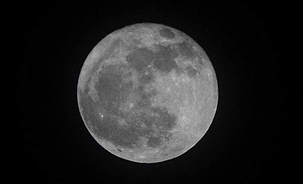 See the 'strawberry' moon, the last supermoon of 2021 ...