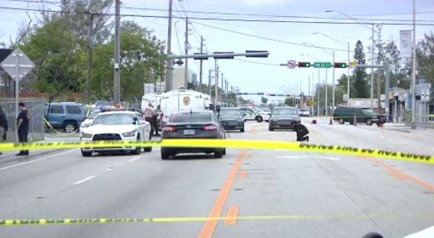 1 killed in NW Miami-Dade drive-by; 3 at large - WSVN 7News | Miami ...