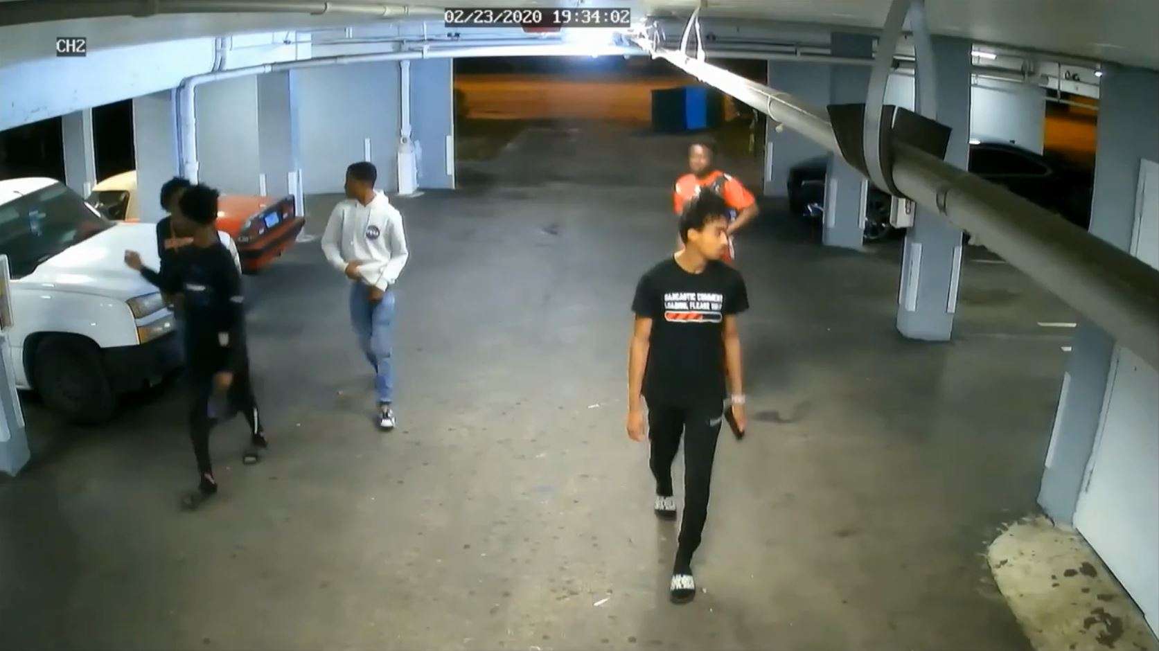 1 arrested, 4 at large after vehicle burglary in North Miami - WSVN ...