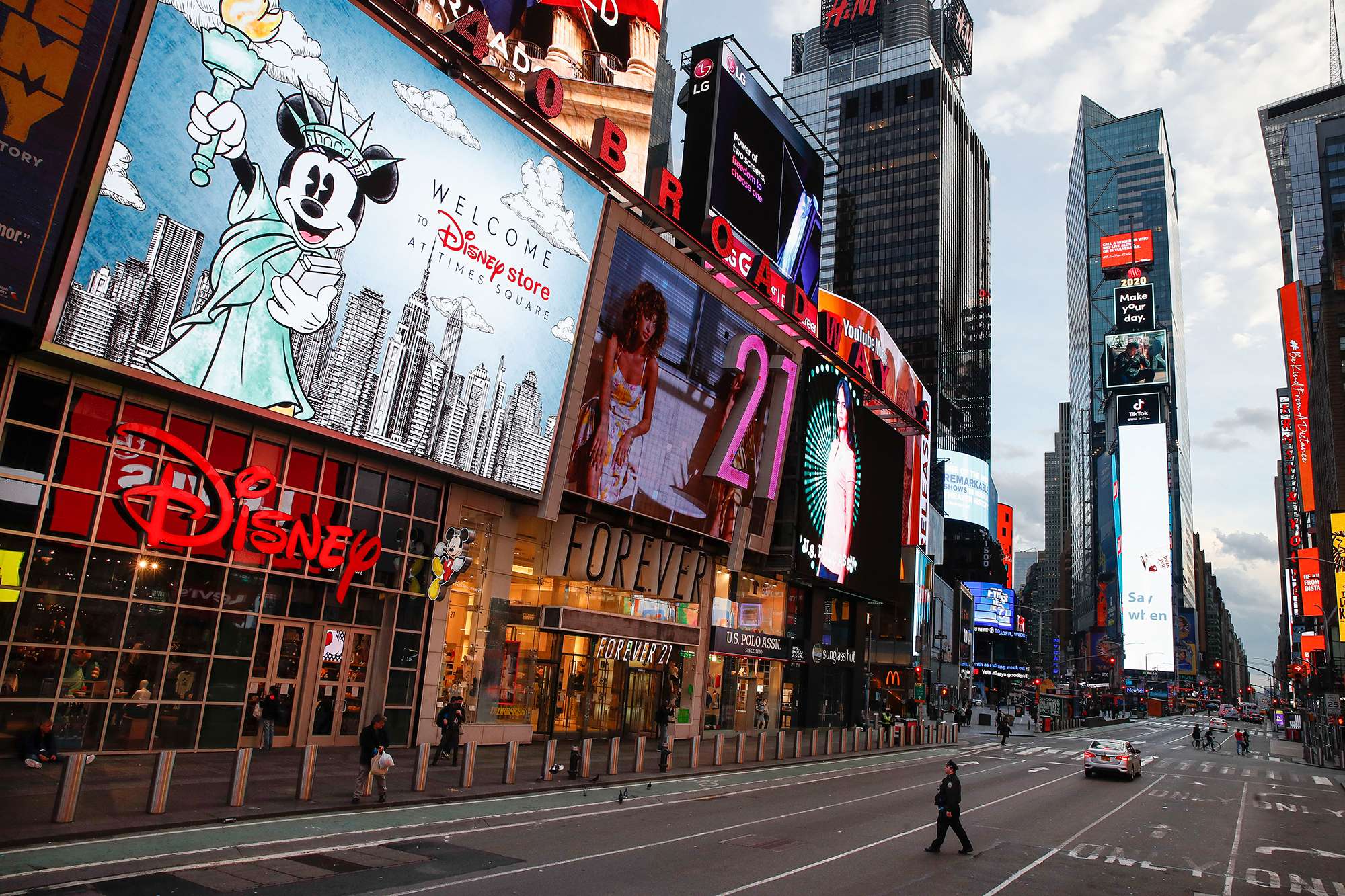 In a week, New York City became the epicenter of the US coronavirus ...