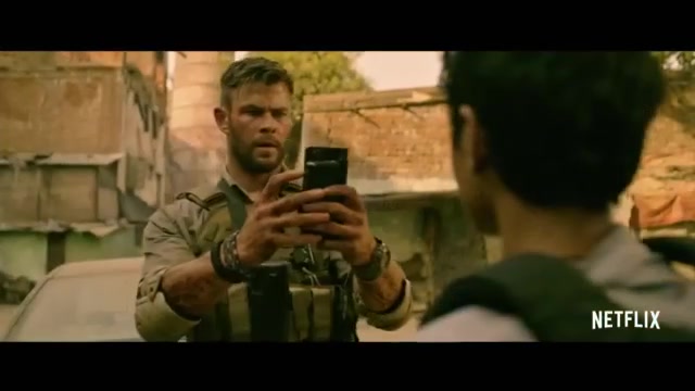 chris hemsworth new web series on netflix