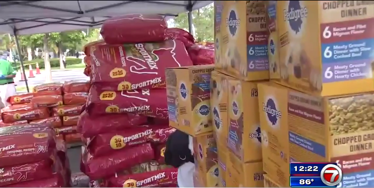 Nearly 40,000 pounds of pet food distributed at MiamiDade Animal