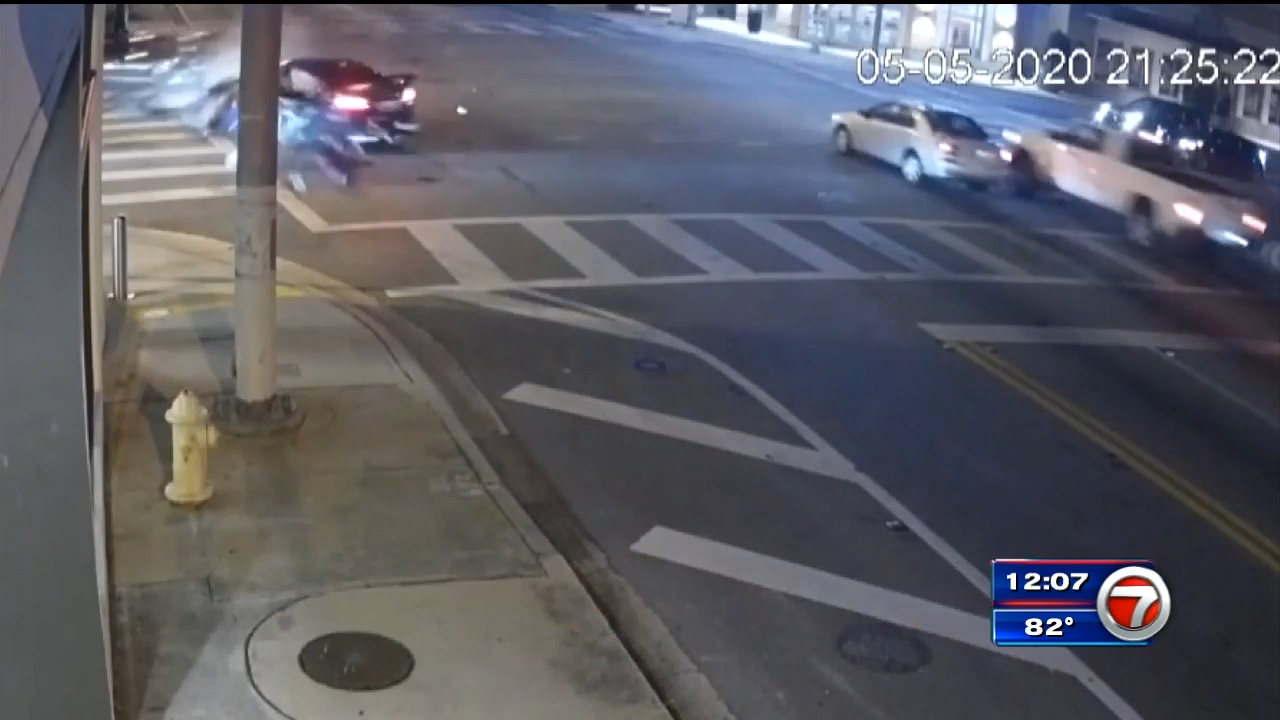 6 Miami Police Officers Relieved Of Duty After Fatal Hit And Run Crash Wsvn 7news Miami News